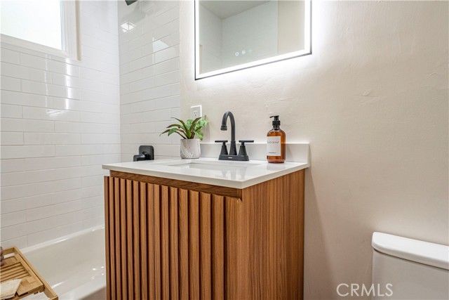 2443 Roxbury Drive, San Bernardino, CA 92404