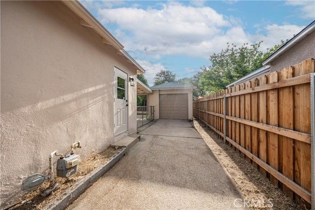 2443 Roxbury Drive, San Bernardino, CA 92404