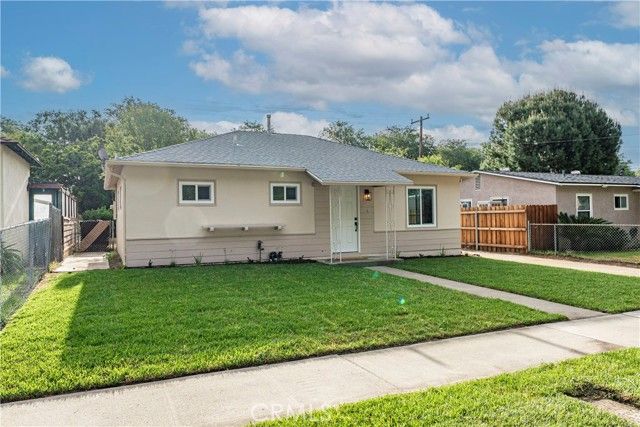 2443 Roxbury Drive, San Bernardino, CA 92404