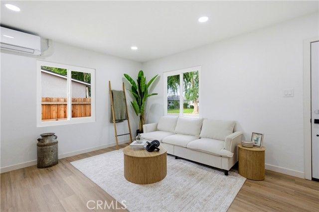 2443 Roxbury Drive, San Bernardino, CA 92404