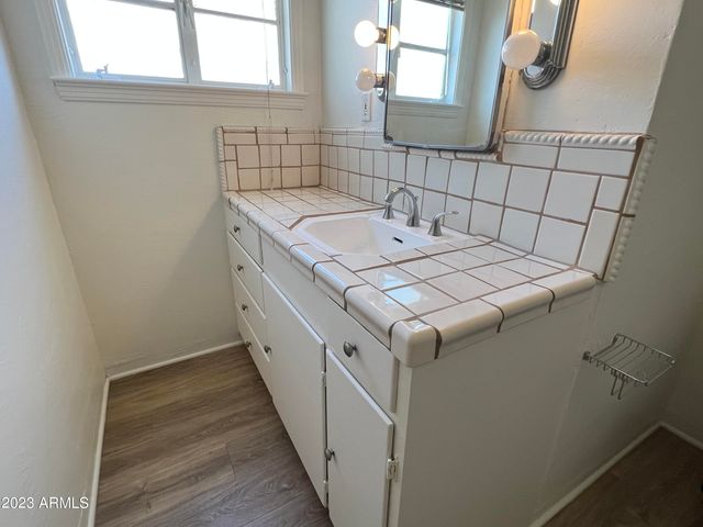 535 W Edgemont Avenue, Phoenix, AZ 85003
