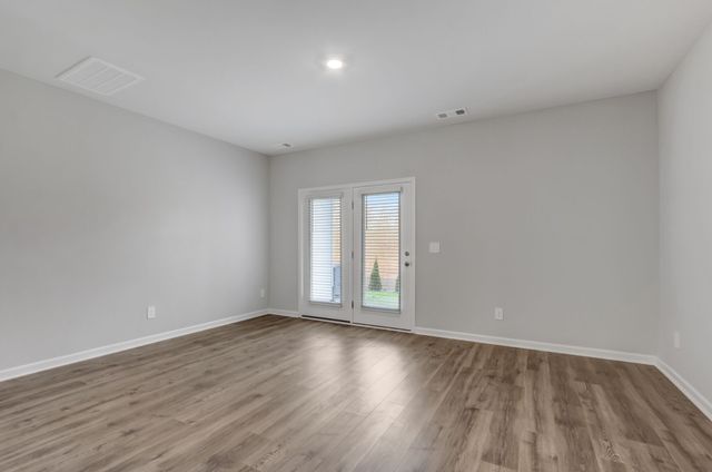 1303 Walker Way, Columbia, TN 38401