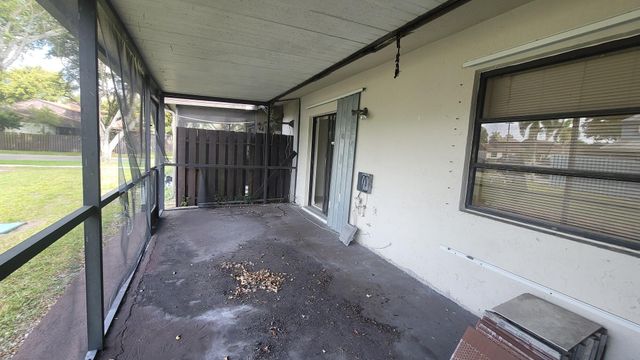 3816 SW 69th Way 2-q, Miramar, FL 33023