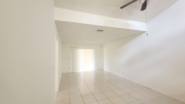3816 SW 69th Way 2-q, Miramar, FL 33023