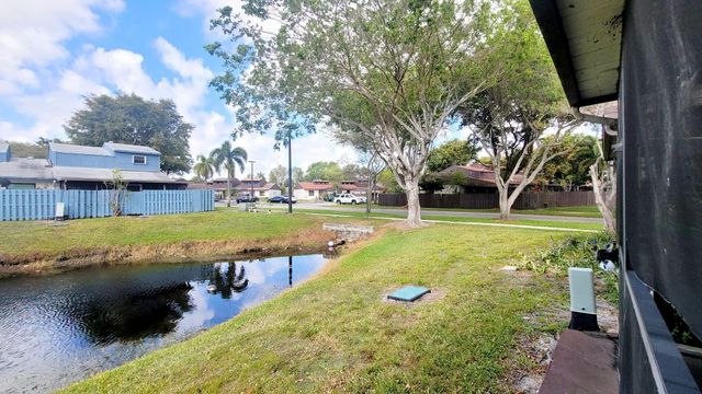 3816 SW 69th Way 2-q, Miramar, FL 33023