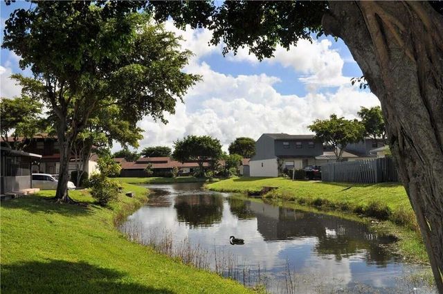 3816 SW 69th Way 2-q, Miramar, FL 33023