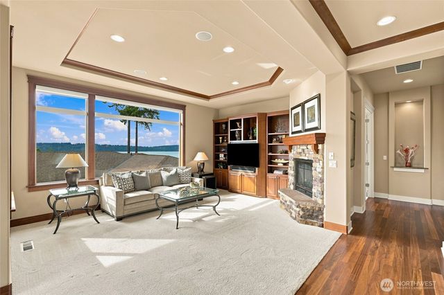 6664 Waterton Circle, Mukilteo, WA 98275