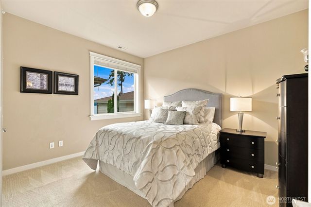 6664 Waterton Circle, Mukilteo, WA 98275