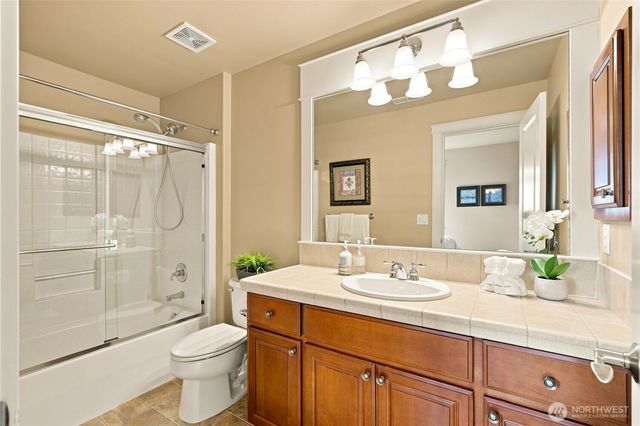 6664 Waterton Circle, Mukilteo, WA 98275