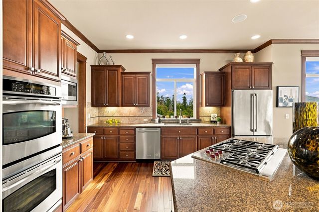 6664 Waterton Circle, Mukilteo, WA 98275