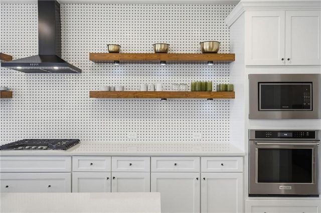 7620 Fireside Farm Drive, Dawsonville, GA 30534