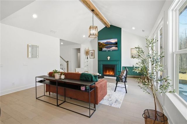 7620 Fireside Farm Drive, Dawsonville, GA 30534