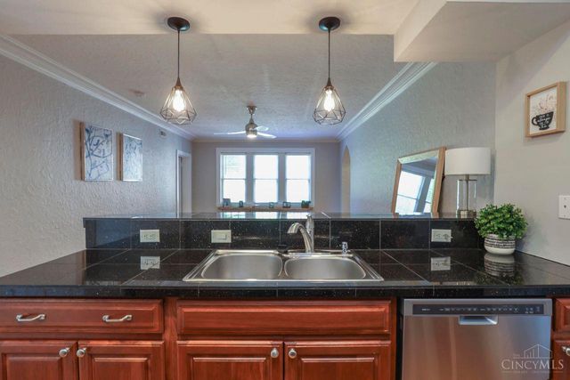 2324 Park Avenue, Cincinnati, OH 45206