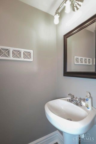 2324 Park Avenue, Cincinnati, OH 45206
