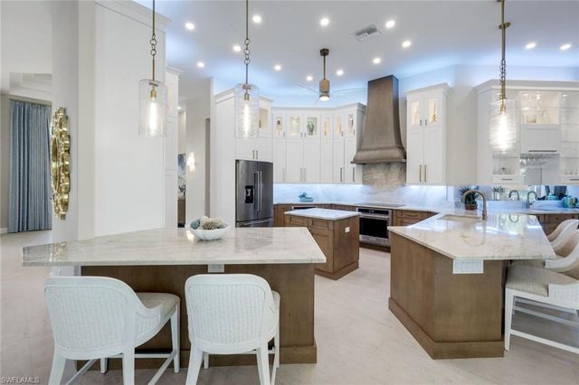 260 CHESHIRE WAY, Naples, FL 34110