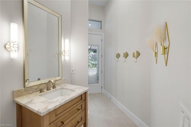 260 CHESHIRE WAY, Naples, FL 34110