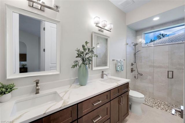 260 CHESHIRE WAY, Naples, FL 34110