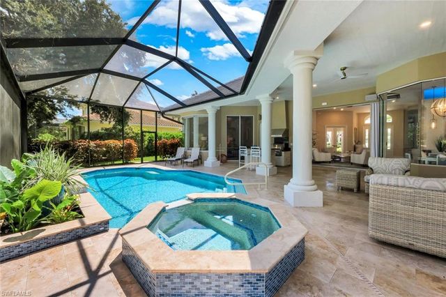 260 CHESHIRE WAY, Naples, FL 34110