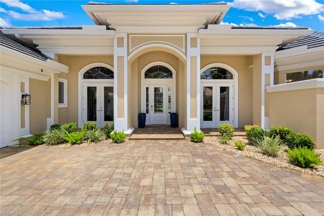 260 CHESHIRE WAY, Naples, FL 34110