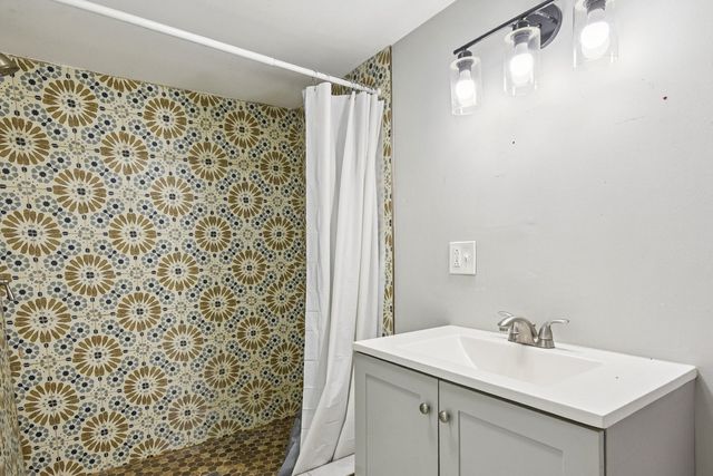 8358 S Sangamon Street, Chicago, IL 60620