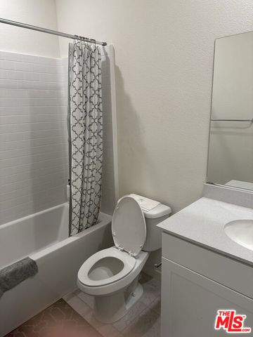 2957 W Lincoln Avenue 5, Anaheim, CA 92801