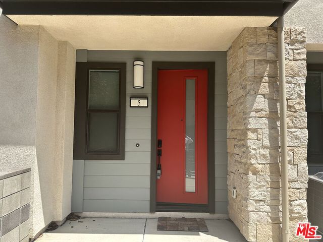 2957 W Lincoln Avenue 5, Anaheim, CA 92801