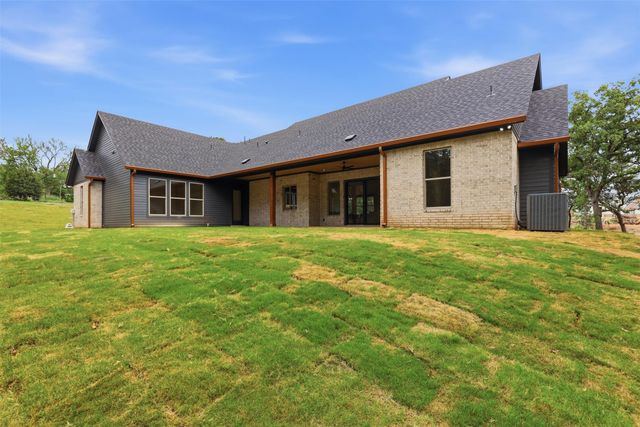 273 Martin Drive, Granbury, TX 76049