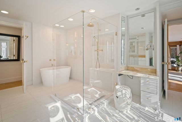 5 Topping Lane, Norwalk, CT 06854