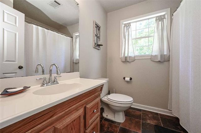 127 Eady Dr., Bremen, GA 30110