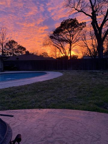 1901 Anna Drive, Irving, TX 75061