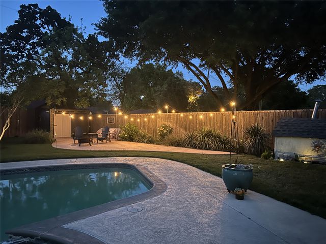 1901 Anna Drive, Irving, TX 75061