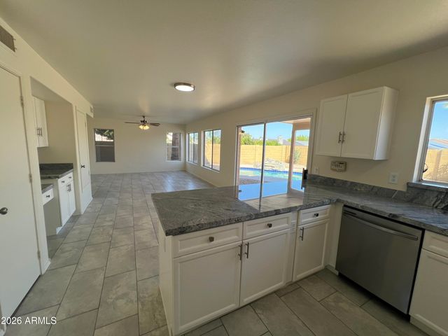 8377 N 106TH Drive, Peoria, AZ 85345