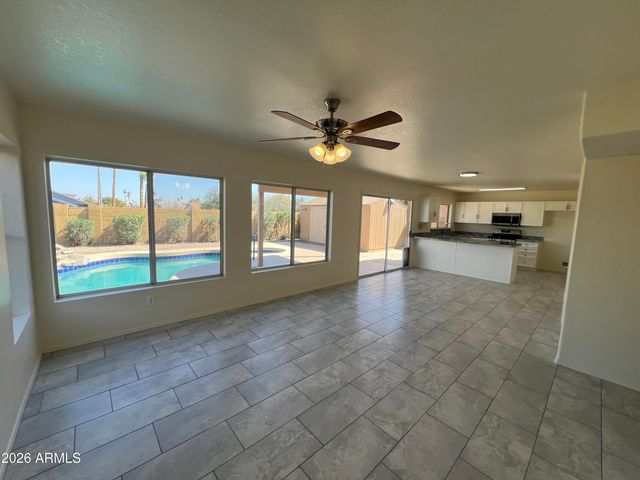 8377 N 106TH Drive, Peoria, AZ 85345