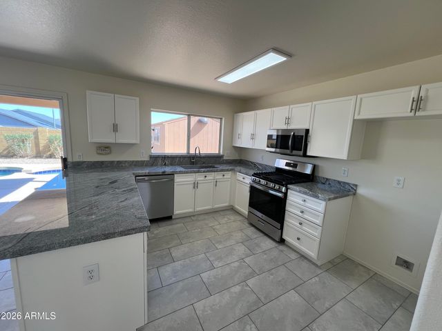 8377 N 106TH Drive, Peoria, AZ 85345