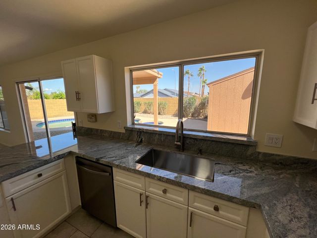 8377 N 106TH Drive, Peoria, AZ 85345