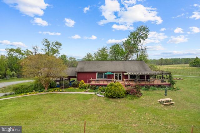 92 SCHOOLHOUSE RD, Washington, VA 22747