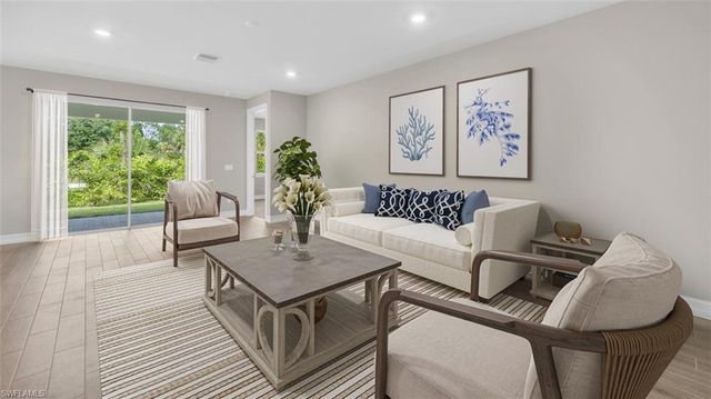 575 Spring Hill Lake LOOP, Cape Coral, FL 33993