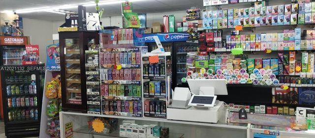 1215 W Palmetto Park Road, Boca Raton, FL 33486