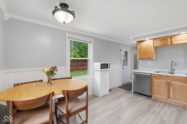 120 N High Street, Linden, IN 47955