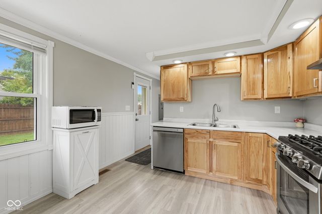 120 N High Street, Linden, IN 47955