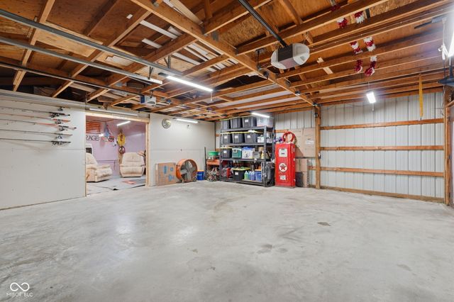120 N High Street, Linden, IN 47955