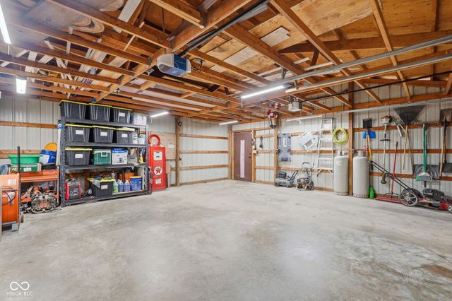 120 N High Street, Linden, IN 47955