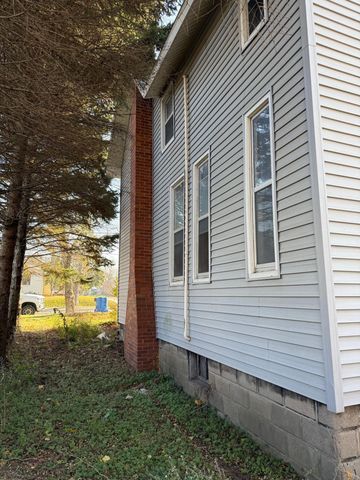 210 Washington Street, Manistee, MI 49660