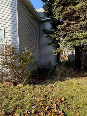 210 Washington Street, Manistee, MI 49660