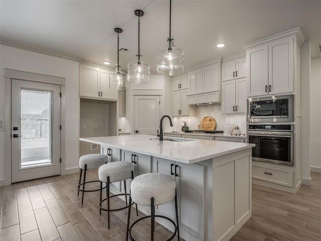 6601 NW 147th Street, Oklahoma City, OK 73142