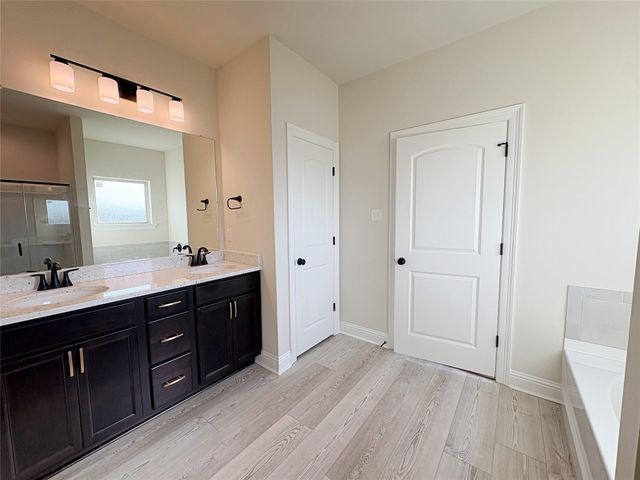 6895 Arbor Way, Orange, TX 77630