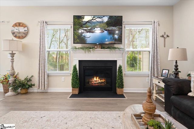 532 Martin Creek Drive, Simpsonville, SC 29680