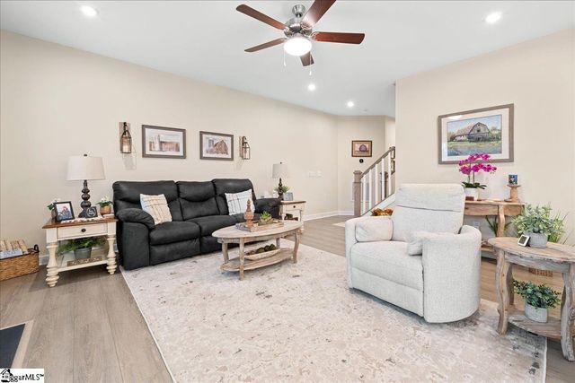 532 Martin Creek Drive, Simpsonville, SC 29680