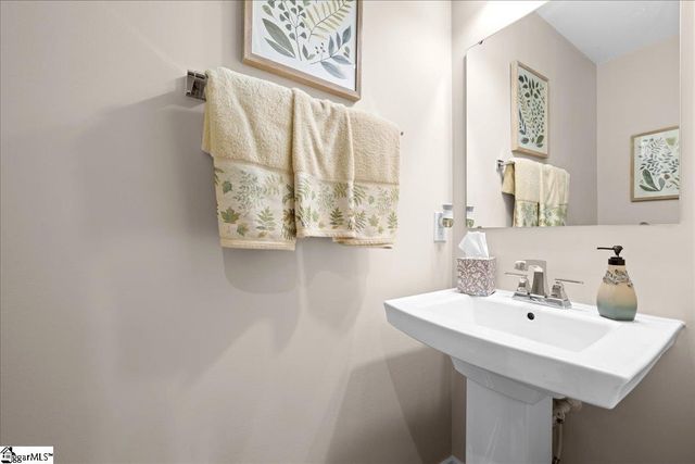 532 Martin Creek Drive, Simpsonville, SC 29680