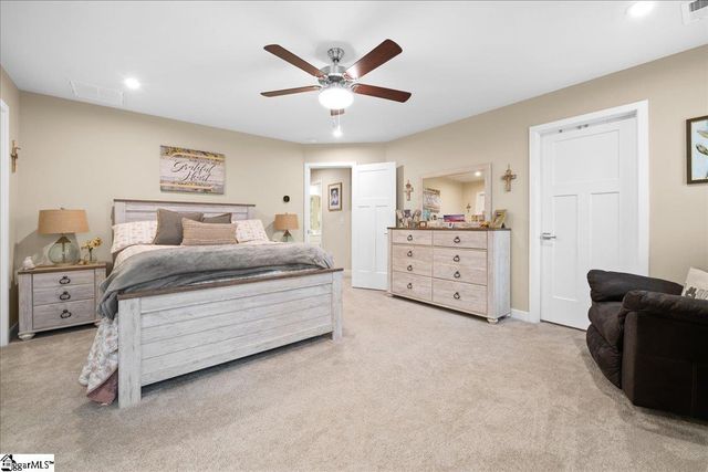 532 Martin Creek Drive, Simpsonville, SC 29680